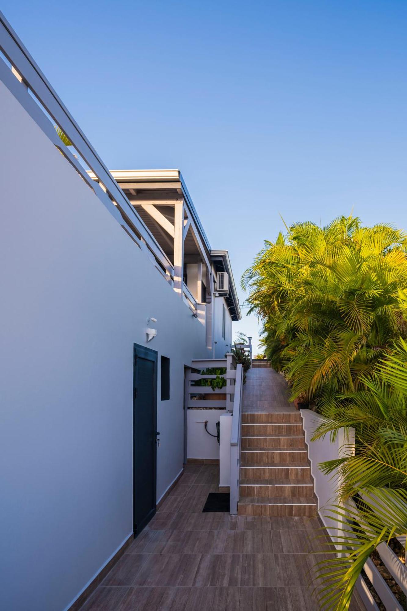 Villa Les Terrasses De Fonds Thezan Sainte-Anne  Esterno foto